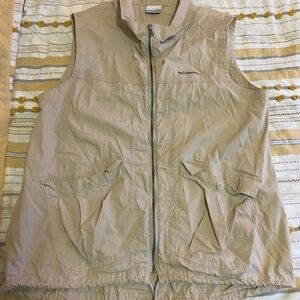 Vintage Columbia Tan Sleeveless Vest
